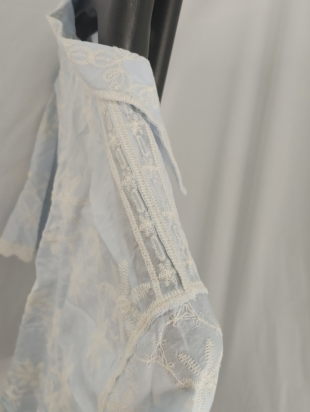 POL Embroidered Floral Blouse Light Blue Lace Trim Button Front Boho Top OS - Picture 10 of 14